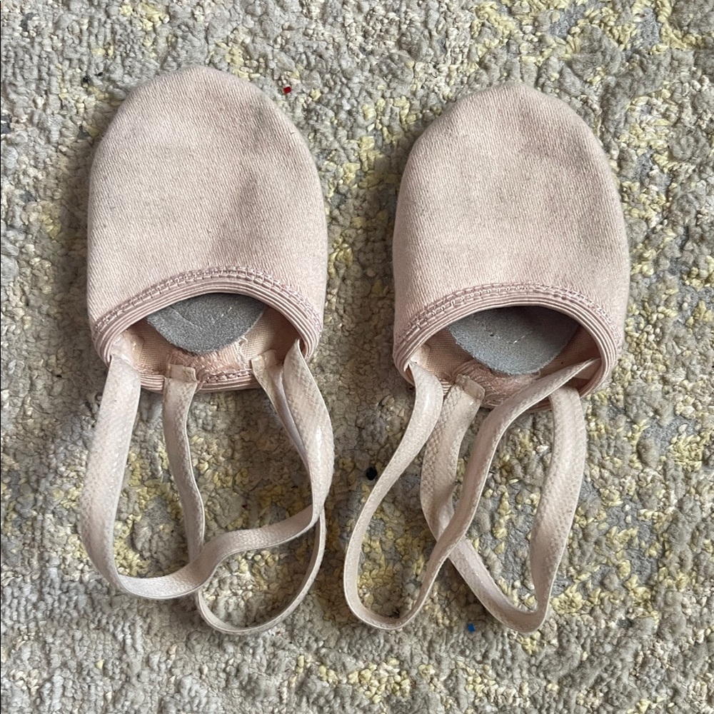 Light pink half shoes